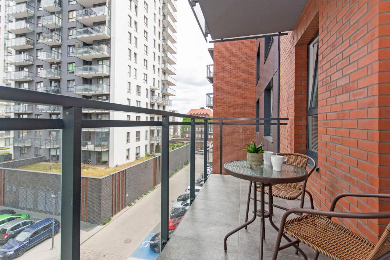 City Center - Walowa I Popieluszki By Apartmore Gdańsk Exterior foto
